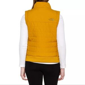 The North Face Women's Retro Vest Insulated - Arrowwood Yellow - M - NWT